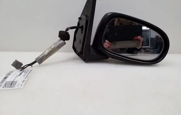 Nissan Almera Front door electric wing mirror E11015541