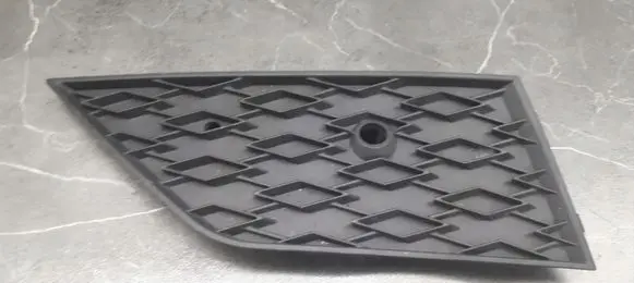 Skoda Octavia Mk4 Front bumper lower grill 5e3807682e