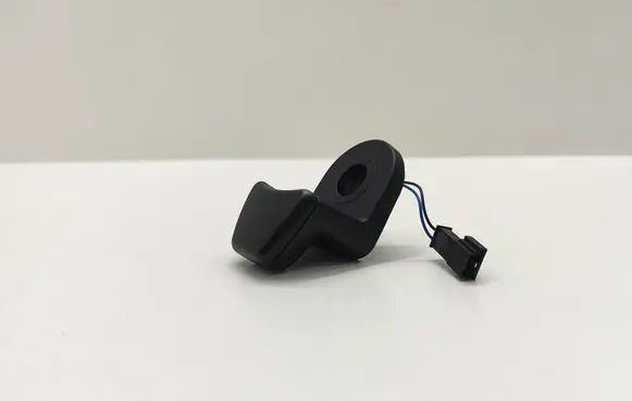 BMW 5 E60 E61 Tailgate glass/window release handle 9200673 61319200673 61318385694