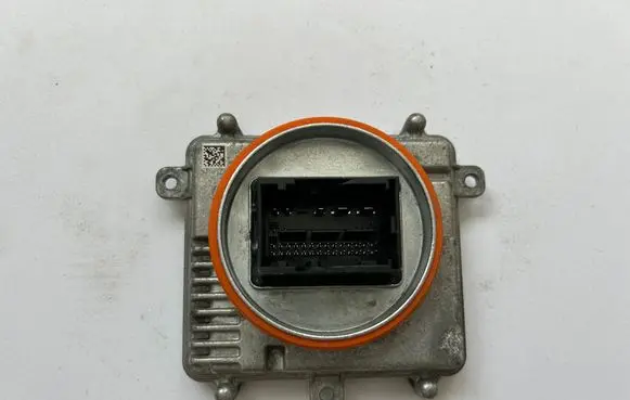 Skoda Superb B8 (3V) Headlight ballast module Xenon 992941571AA C09824