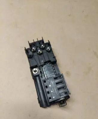 Mercedes-Benz E W211 Fuse module 2115452301