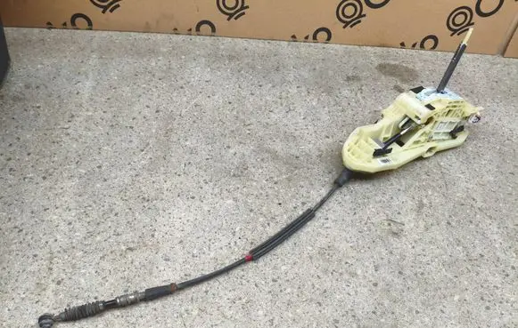 KIA Stinger Gear shifter/selector 467M0J5100K MKP162 114013