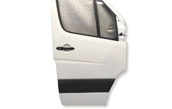 Mercedes-Benz Sprinter W906 Front door SPRINTERVWCRAFTER PRZEDNIEPRAWE KOLORBIEL