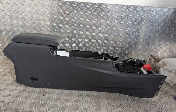 Citroen C4 X Armrest 
