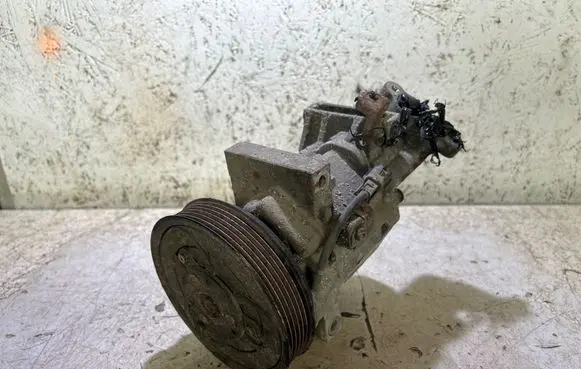 Dacia Duster Air conditioning (A/C) compressor (pump) Z0014345B 2110507340