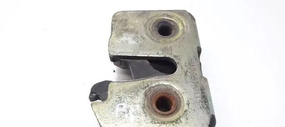 Skoda Felicia II Front door lock 6U0837013
