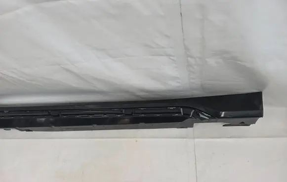 BMW X1 U11 Sill 5A01682