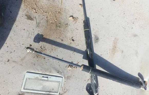 Ford Galaxy Tailgate strut 