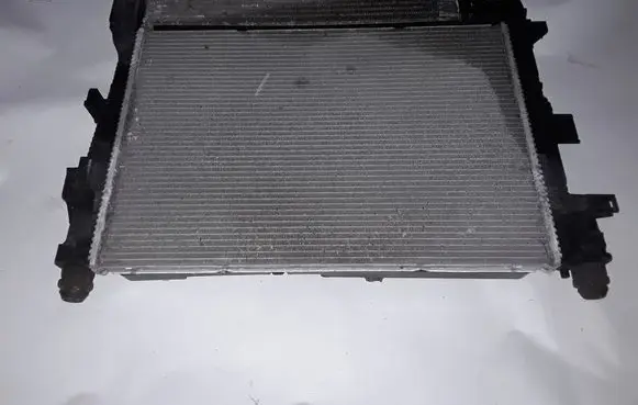 Ford Focus Radiator set F1F18C607HF