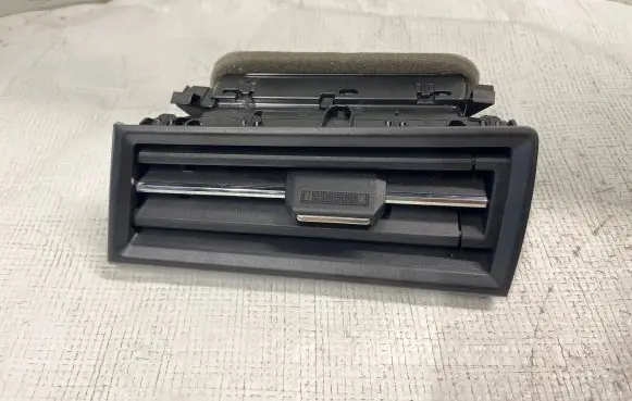 Seat Ibiza V (KJ) Dashboard side air vent grill/cover trim 6F1820901N 00007 10383