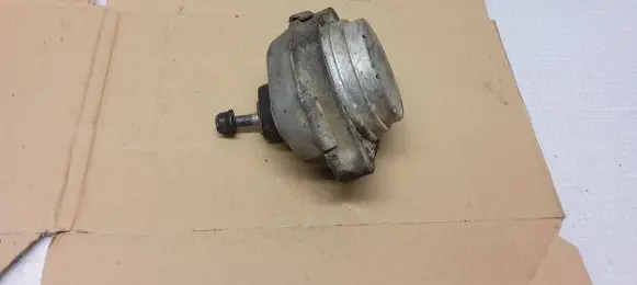 BMW X3 E83 Engine mount bracket