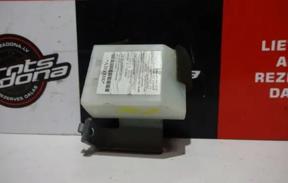 Infiniti G35 Alarm control unit/module 28595AC300