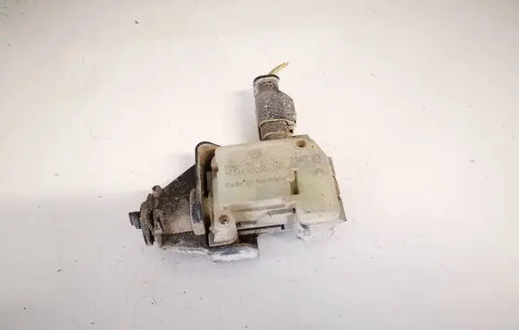 Peugeot 508 Central locking motor 9651690280