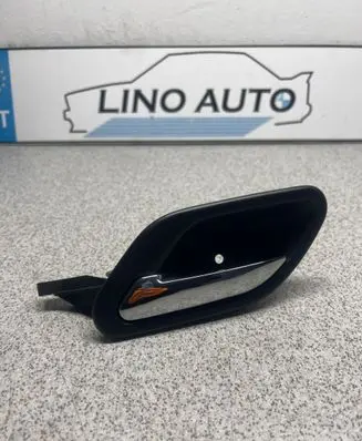 BMW 5 E39 Front door interior handle 8226049