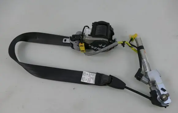 Honda CR-V Front seatbelt 608200000A 08060907