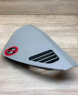 Mercedes-Benz E W211 Dashboard side end trim 2116800678 T0013784