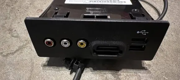 Ford Mondeo MK V USB socket connector BT4T14F014AE
