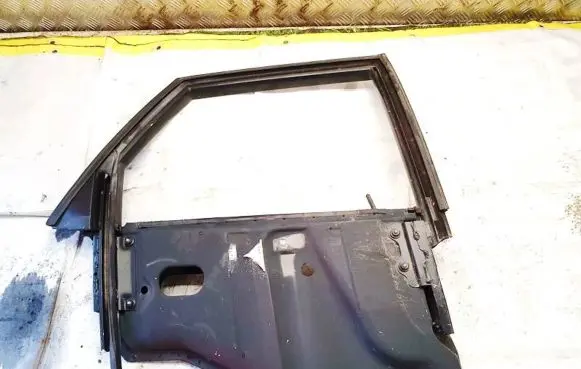 Audi 80 90 S2 B4 Rear door window/glass frame 