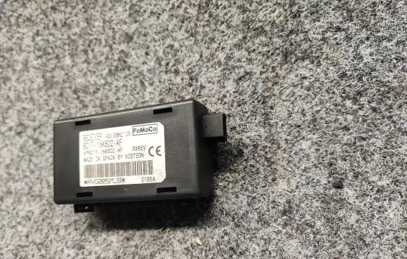 Ford Transit Aerial antenna amplifier 6C1T15K602AF VP6C1F15K602AF RVG00SMJ9