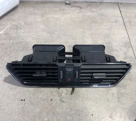Skoda Octavia Mk3 (5E) Dash center air vent grill 5E0820951C