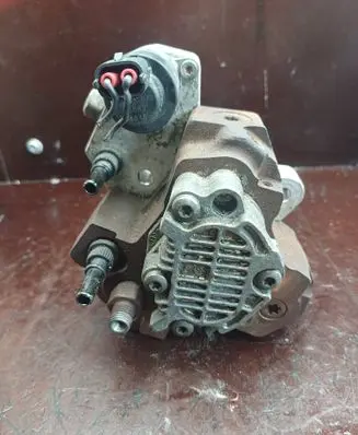 Fuel injection high pressure pump