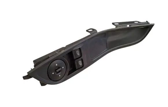 Ford Focus Electric window control switch AM5T14A132EA