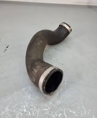 Intercooler hose/pipe