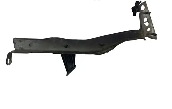 Audi A4 S4 B8 8K Fender mounting bracket 