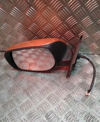 Toyota Yaris Front door electric wing mirror 