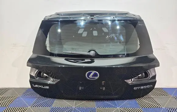 Lexus CT 200H Tailgate/trunk/boot lid 