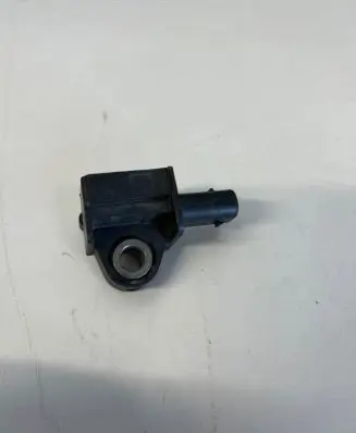 Audi TT TTS RS Mk3 8S Airbag deployment crash/impact sensor 5Q0959352A 150517