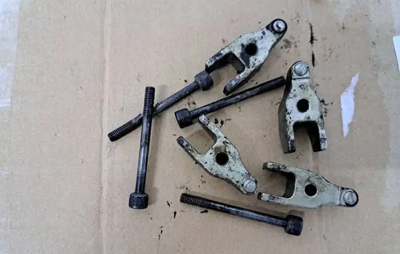 Honda Civic Fuel Injector clamp holder