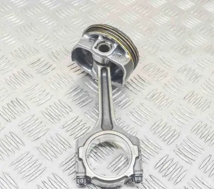 Ford Mustang VI Piston CR3Z6200B FR3Z6108A