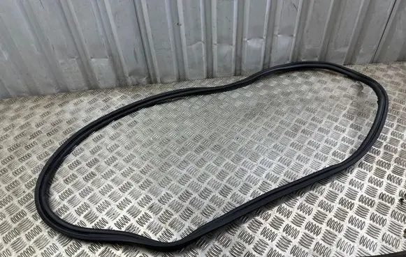 Mercedes-Benz C W205 Trunk rubber seal (body) A2057503300