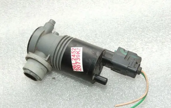 Renault Trafic III (X82) Windscreen/windshield washer pump 289205649R 93450303