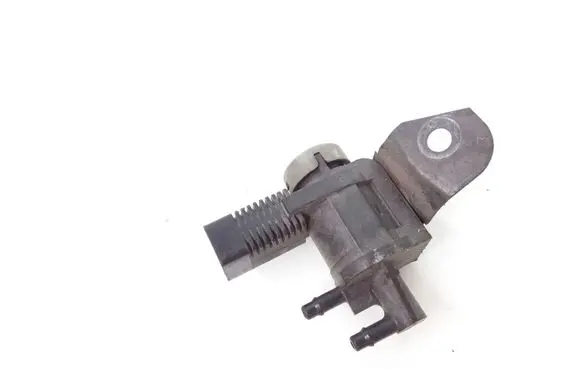 Volkswagen Touran I Vacuum valve 1J0906283C
