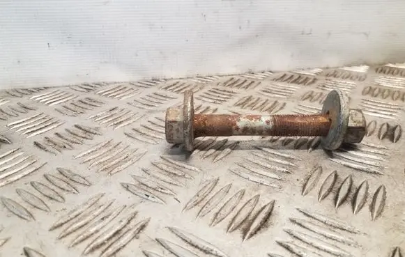 Volkswagen Touareg I Rear suspension camber bolt 