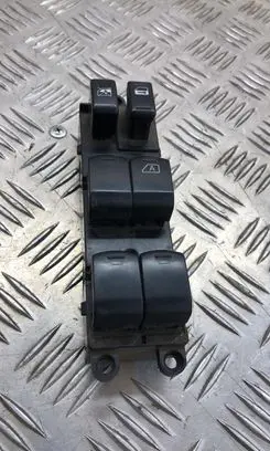 Subaru Forester SH Electric window control switch 157446