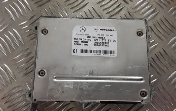 Mercedes-Benz E W211 Bluetooth control unit module A2118705526 UH06MM01CB