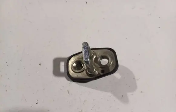 Citroen C3 Front door lock loop/hook striker 9655466380