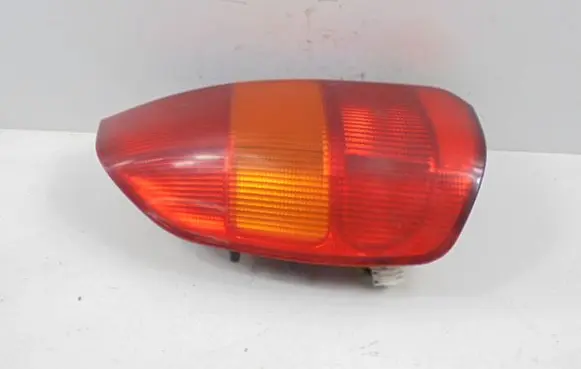Mitsubishi Space Star Rear/tail lights MR245505