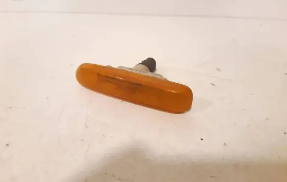 BMW 3 E46 Front fender indicator light