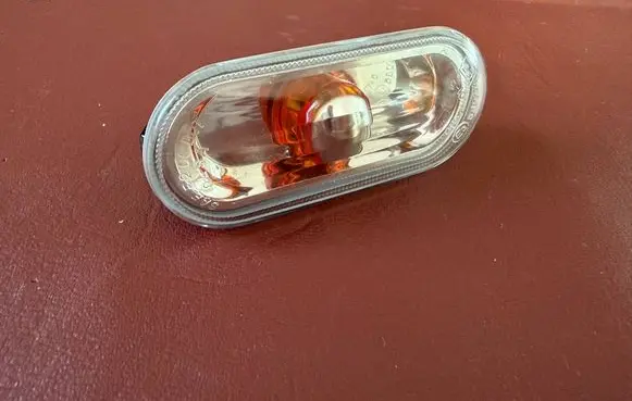 Volkswagen Transporter - Caravelle T5 Front fender indicator light 7H0949117