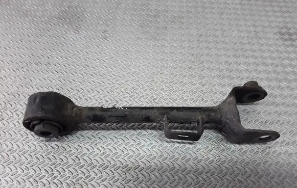 Honda CR-V Rear control arm