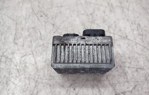 Opel Insignia A Glow plug pre-heat relay 55574293