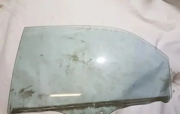 Mazda 626 Rear door window glass