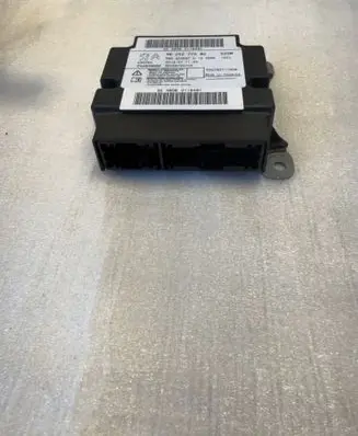Citroen C3 Aircross Airbag control unit/module 9825277080