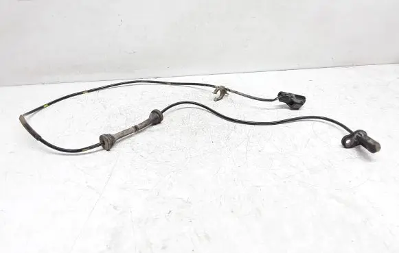 Volvo XC70 ABS brake wheel speed sensor 9467580