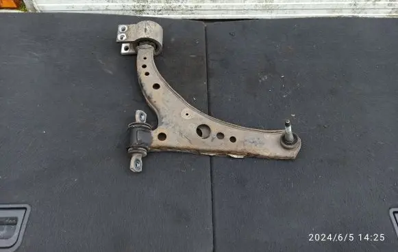 Opel Astra K Front lower control arm/wishbone