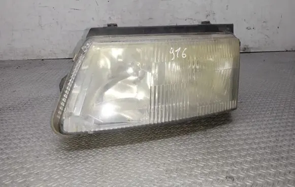 Volkswagen PASSAT B5 Headlight/headlamp